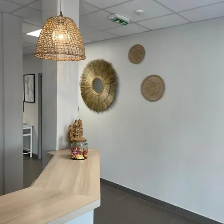 - Les Rivieres Apartahotel