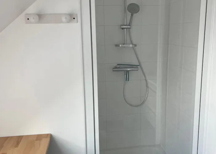 - Les Rivieres Ducey-Les Cheris