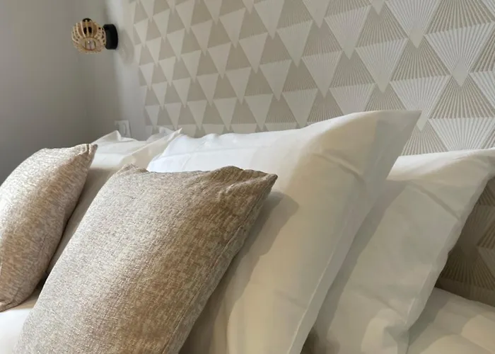 - Les Rivieres Aparthotel 3*